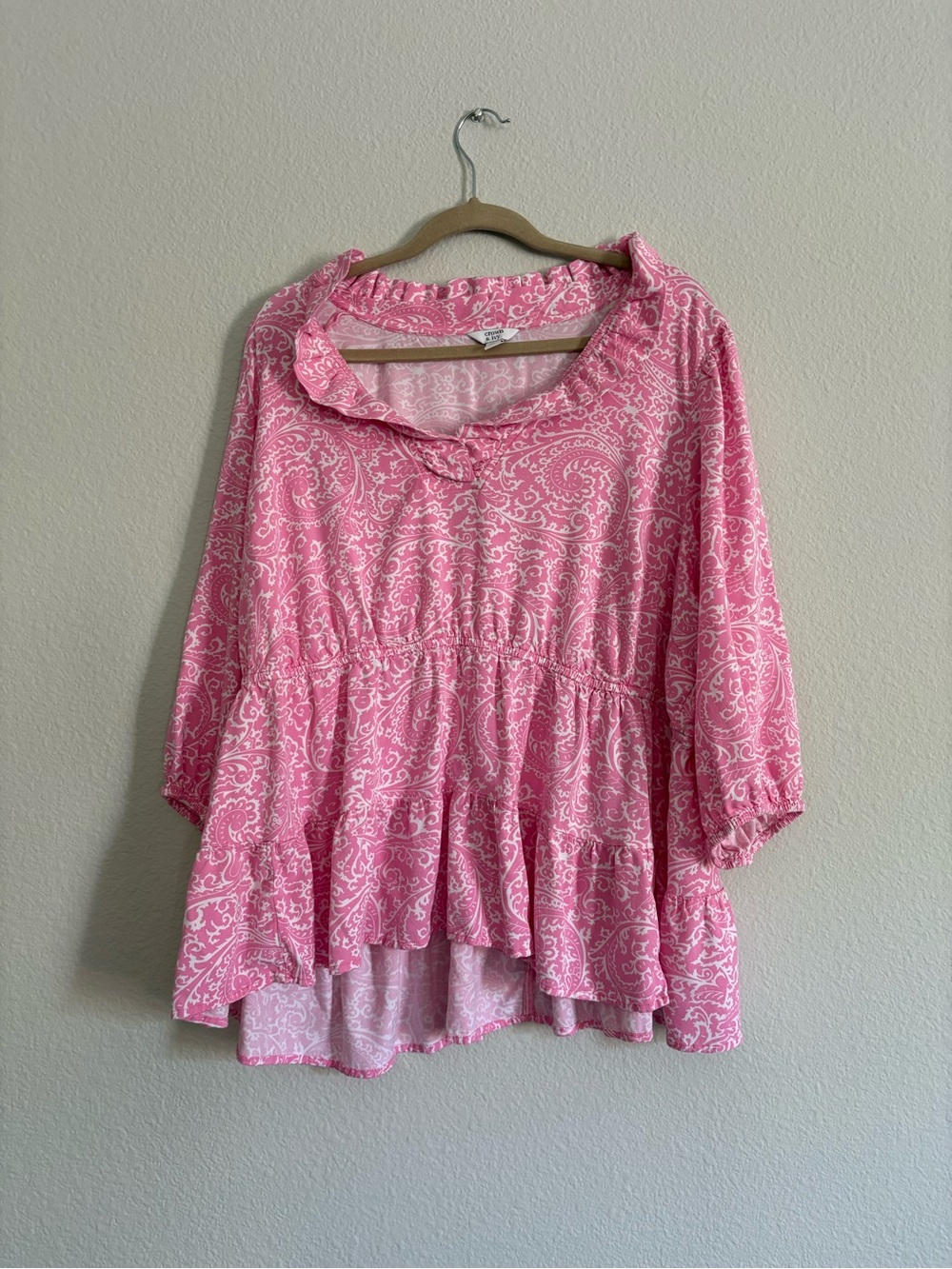 crown & ivy Pink Paisley Ruffle
V-Neck Tunic